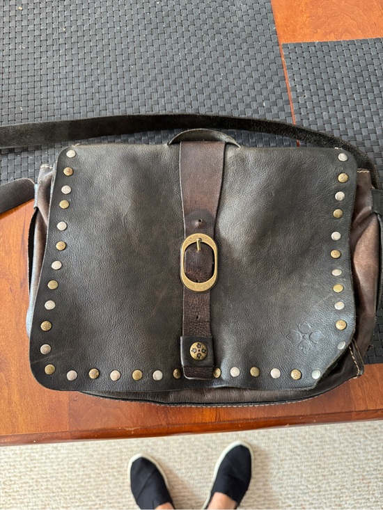 Patricia Nash Handbags - Patricia Nash Dark Brown Leather Shoulder Bag